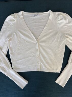 525 America Cream V-Neck Button Cardigan